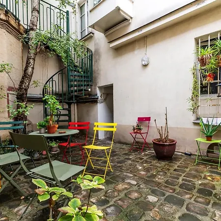 Veeve - Rustic Allure 파리