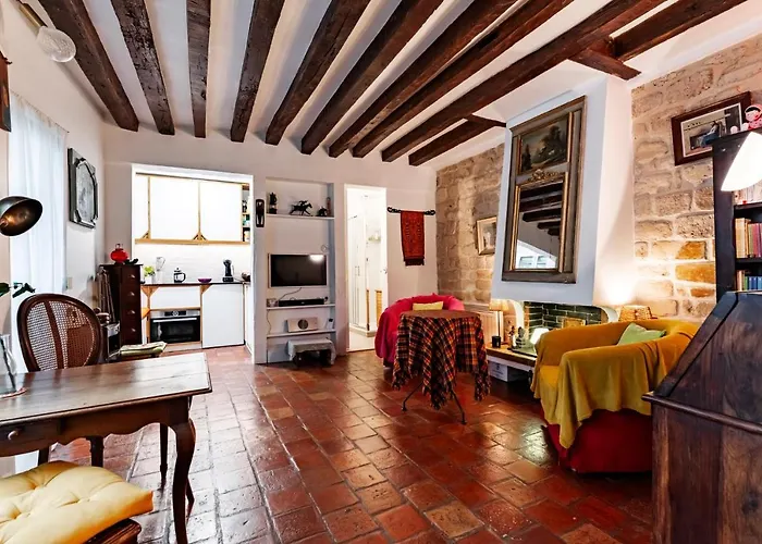 Veeve - Rustic Allure