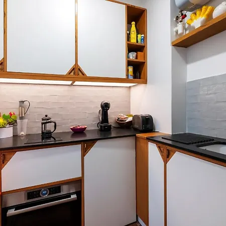 Veeve - Rustic Allure * פריז