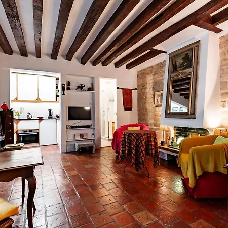 Veeve - Rustic Allure